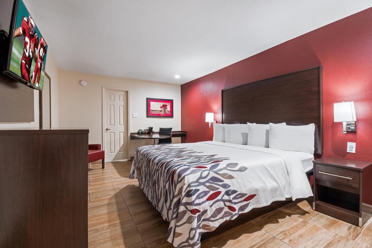 Red Roof Inn Houston - Spring North Eksteriør billede
